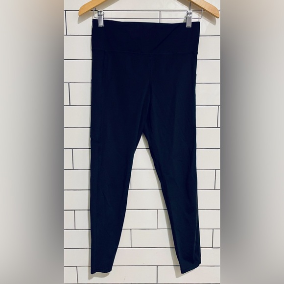 Vuori Stride black side pocket 7/8 Leggings S - Picture 7 of 9